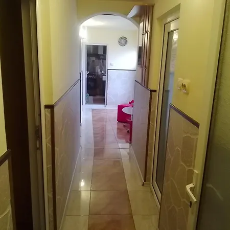 Casa De Vacanta Эфорие Норд